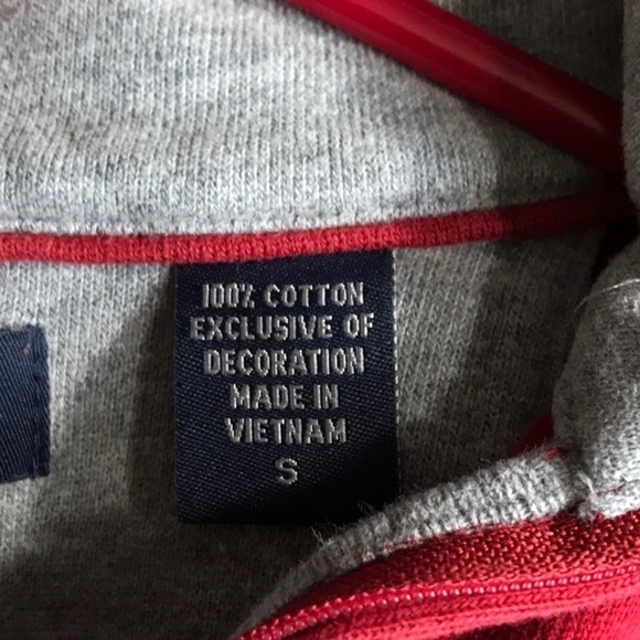 IZOD Pull Over - Picture 4 of 4